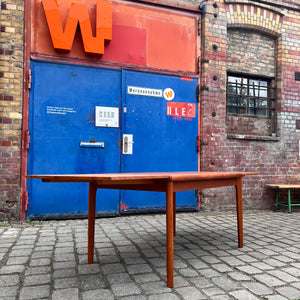 Ausziebarer Esstisch Teak von Henning Kjearnulf