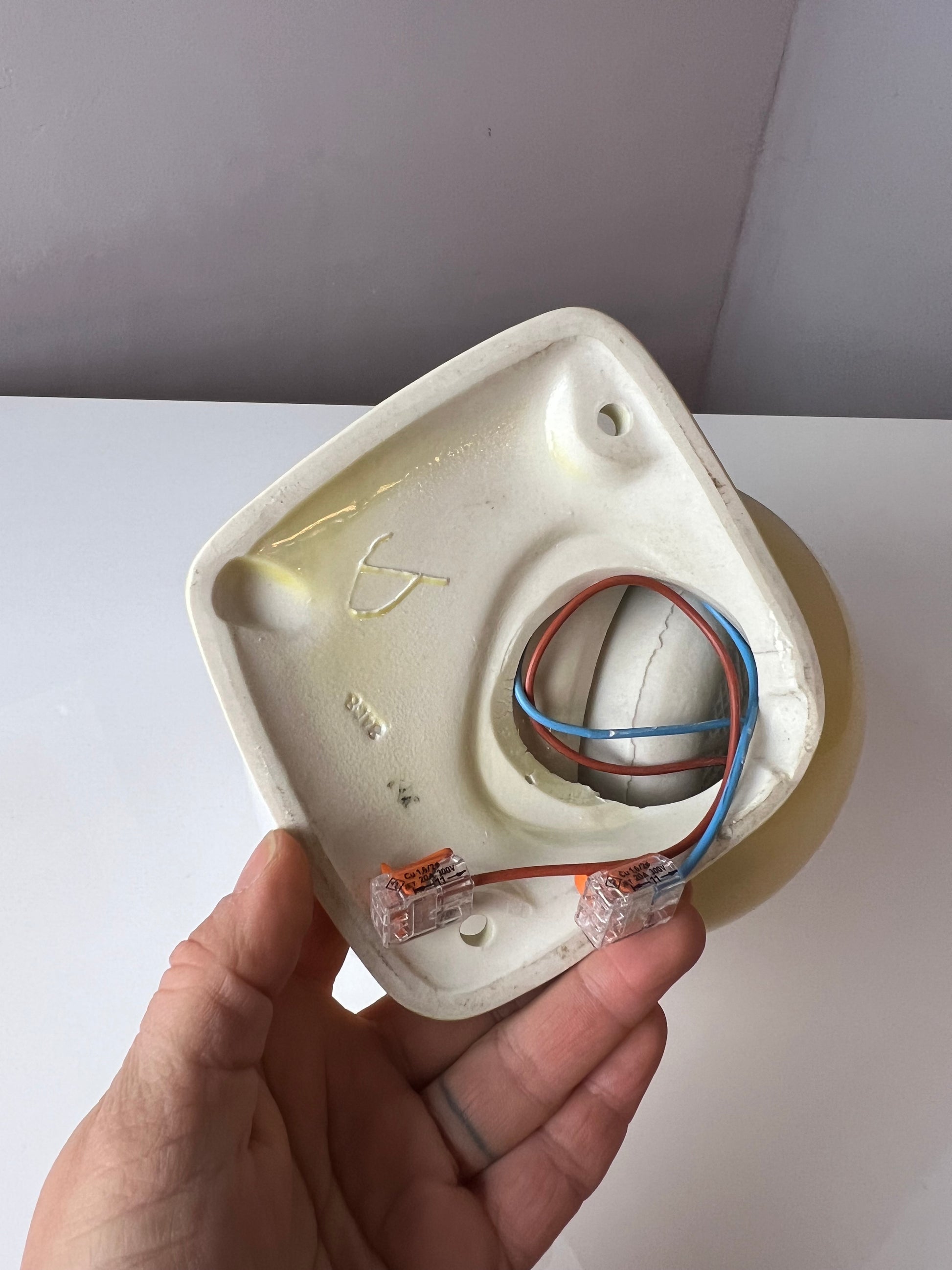 Wandlampe Modell 6030 gelb von Sigvard Bernadotte für Ifö