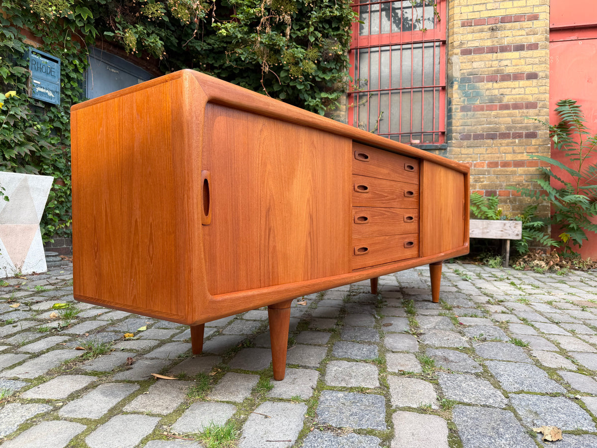 Sideboard Teak von H.P. Hansen