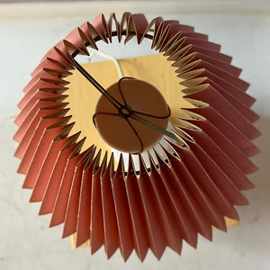 Tischlampe weiß Glas mit rosa Schirm