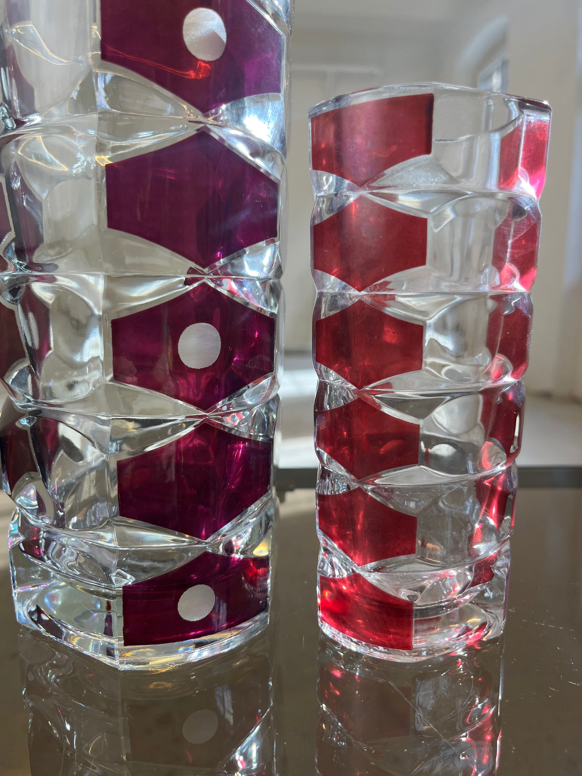 Set: 2 Vasen weinrot Glas von J.G. Durand für Luminarc