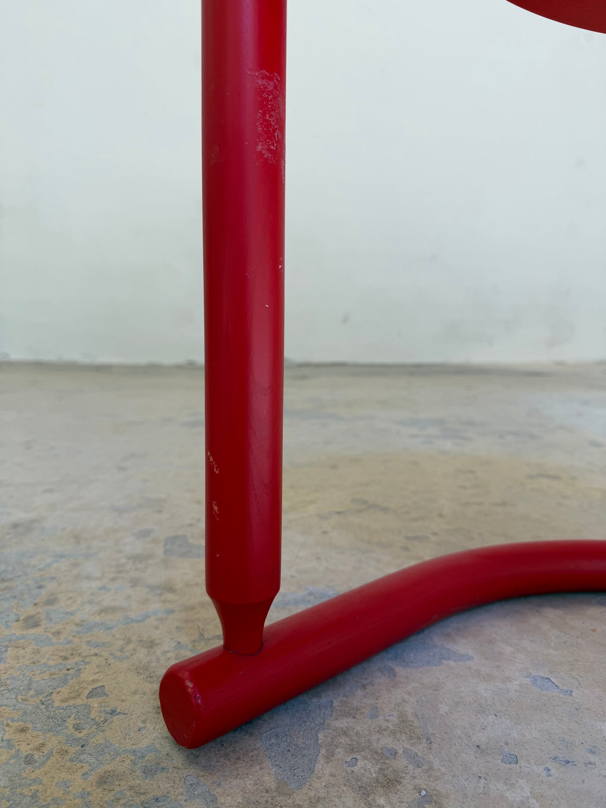 Armlehnstuhl rot von Allmilmö