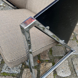 Sessel Mondi grau schwarz Chrom von Jouko Järvisalo für Inno Interior Oy - neu gepolstert