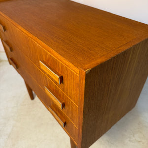 Kleine Kommode Teak von Ejsing Møbelfabrik