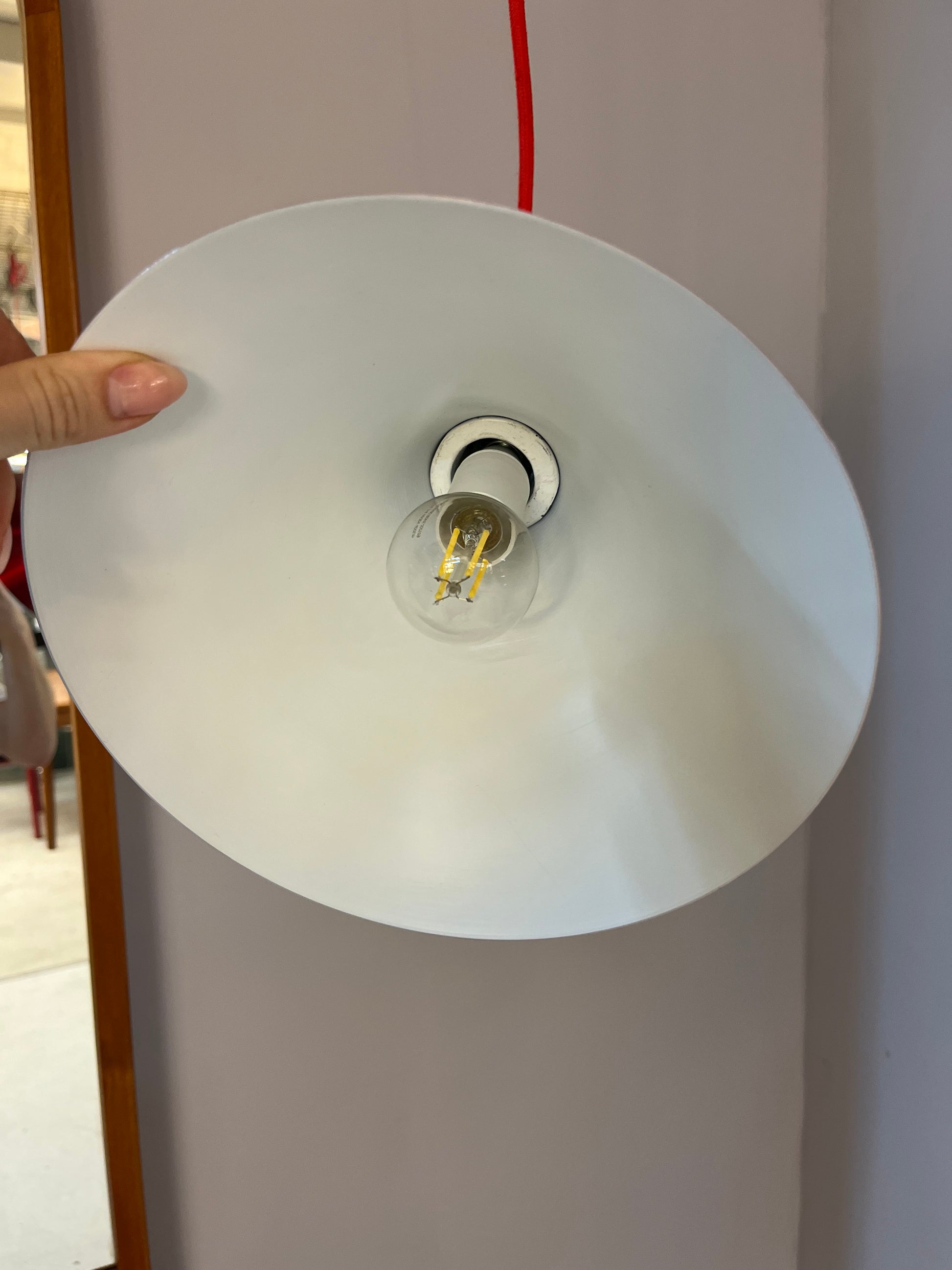 Trompetenlampe rot von Rada Darø