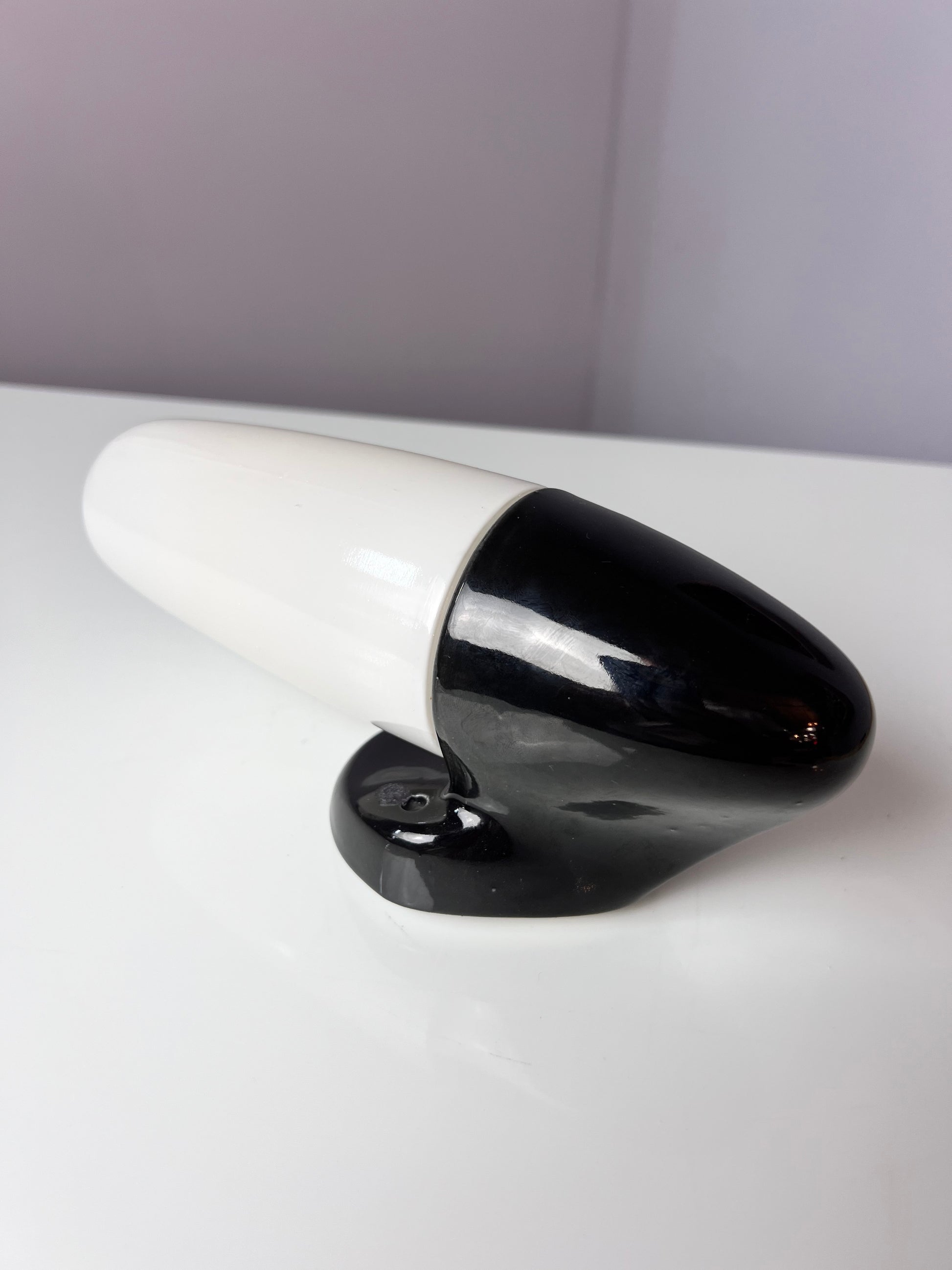 Wandlampe Model 6065 schwarz von Wilhelm Wagenfeld für Lindner