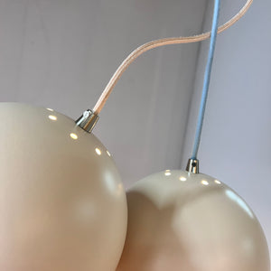 Set: 2x Kugellampe neu lackiert creme