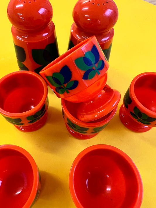 Set: 6x Eierbecher, Salz- und Pfefferstreuer orange von EMSA