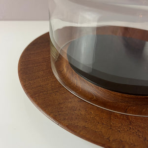 Käseglocke und Teakbrett aus Dänemark