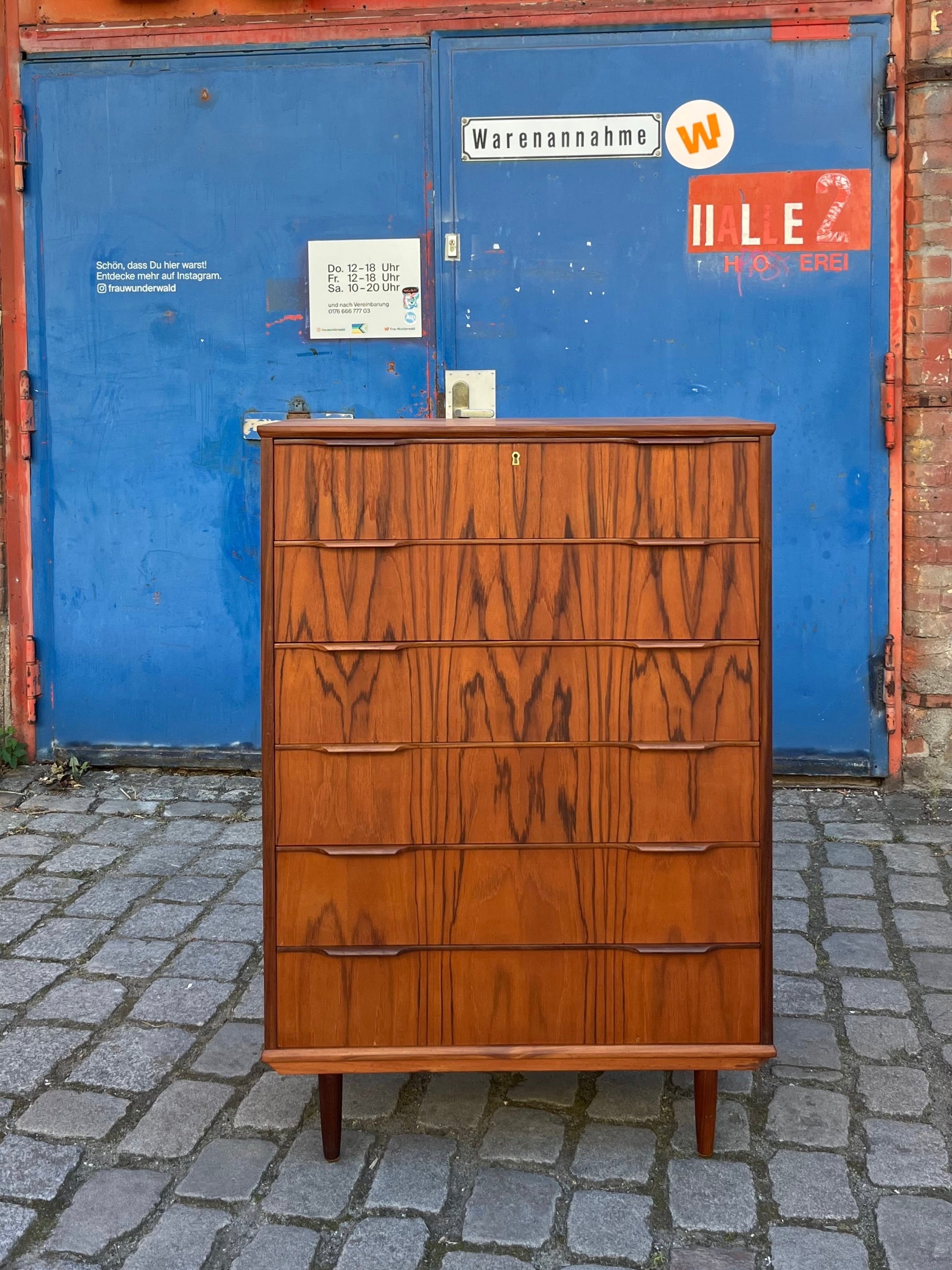 Kommode Teak mit Schloss aus Dänemark