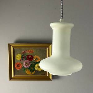 Hängelampe weiß Opalglas von Lightskaer Lighting