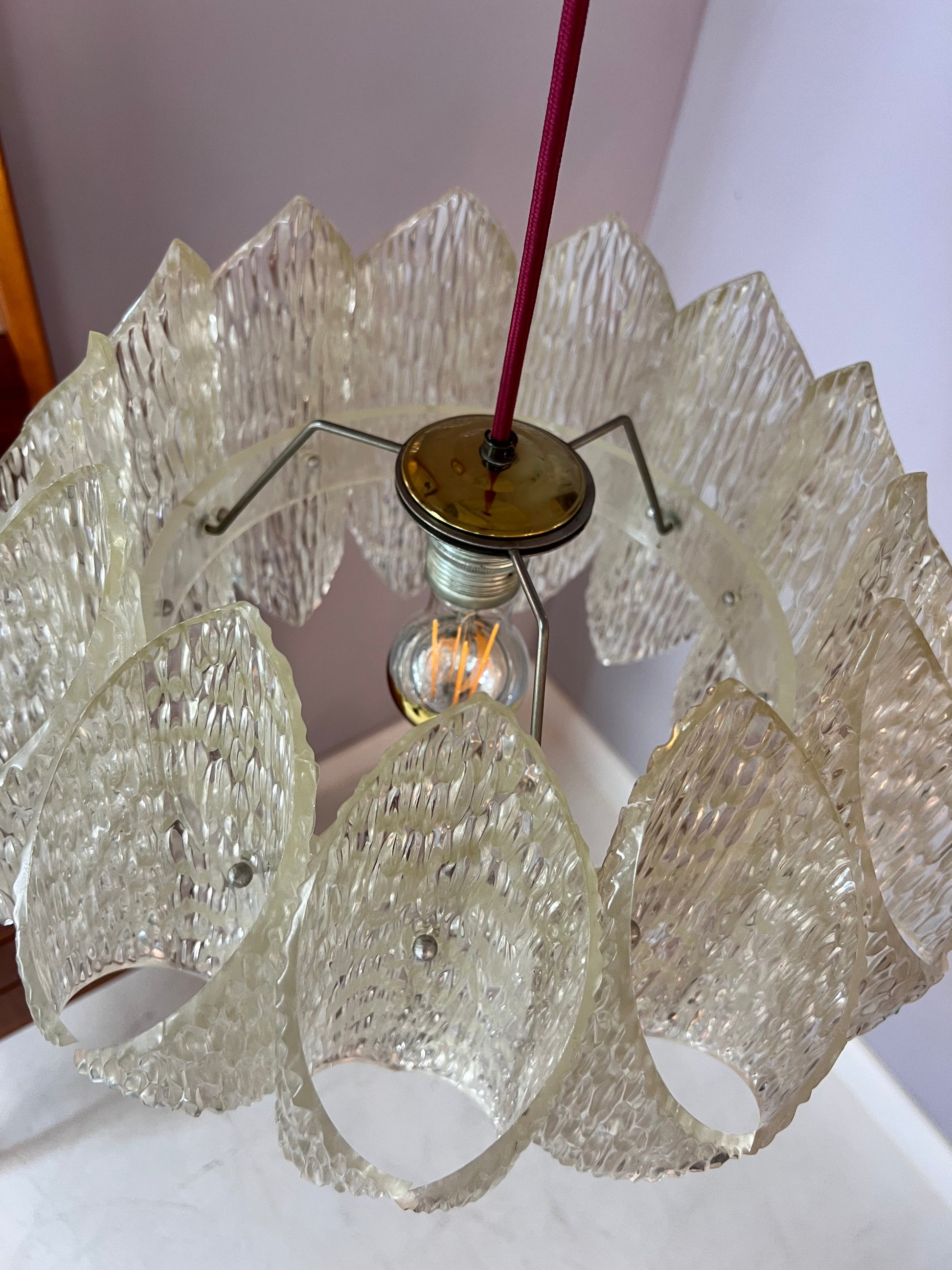 Hängelampe Plexiglas 70er