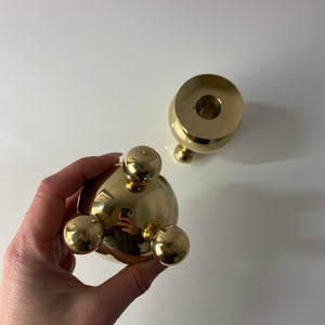 Set: 2x Kugel Kerzenständer Messing von Gusums Bruk