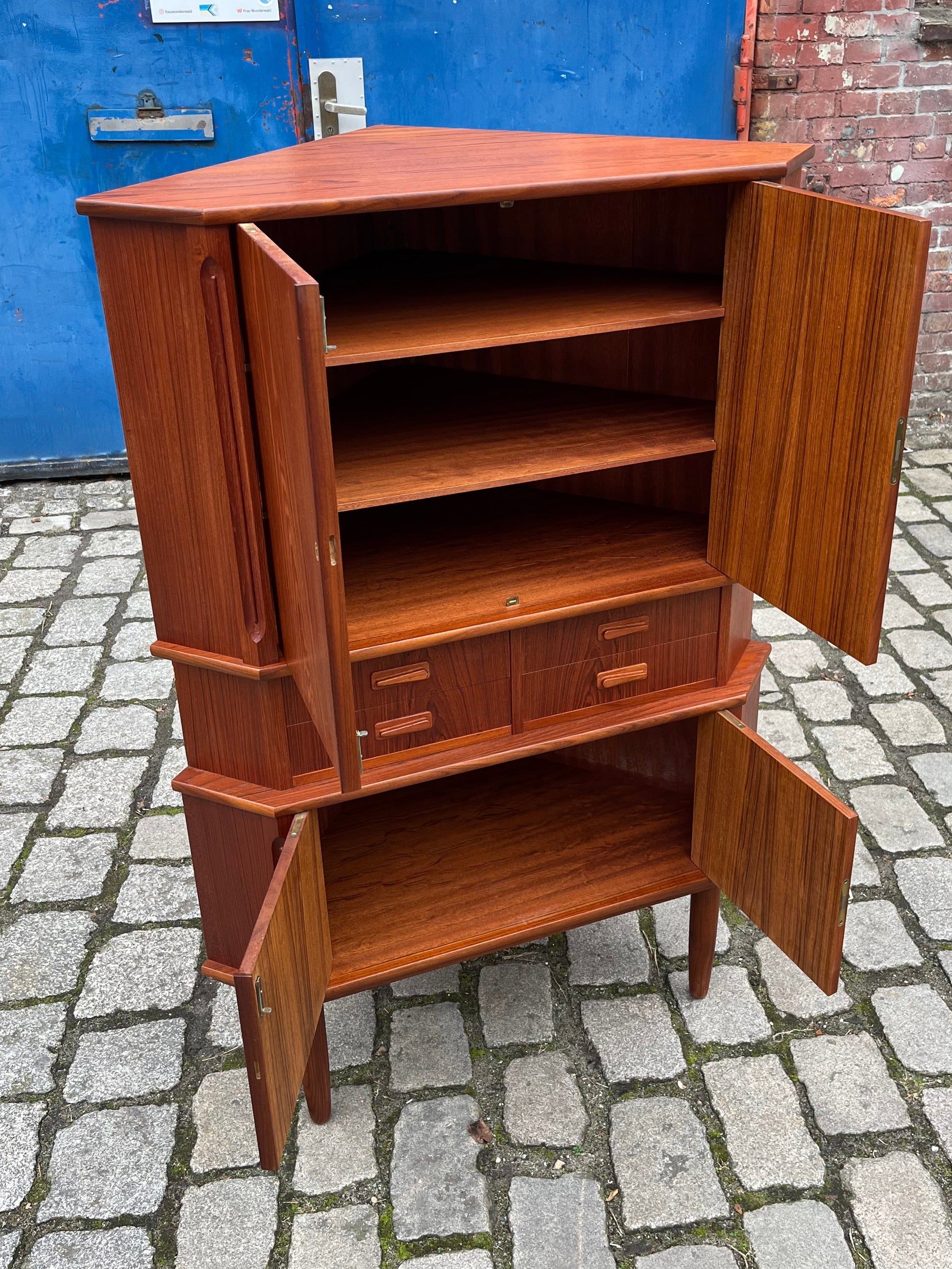 Eckschrank Teak von Aulum Møbelfabrik