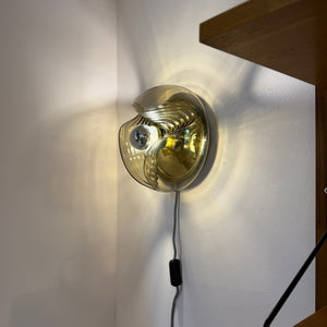 Kleine Wandlampe Futura Rauchglas Messing von Koch & Lowy für Peill & Putzler