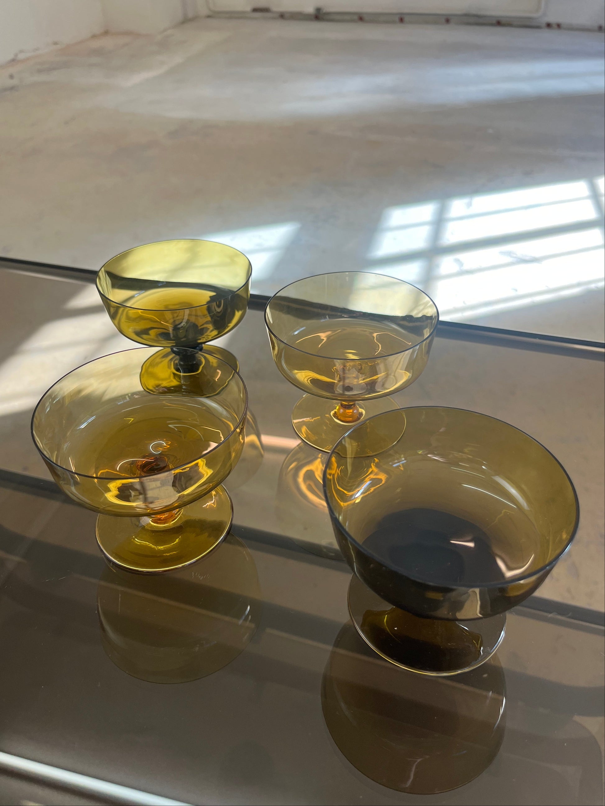 Set: 4x Champagner Schale braun Glas