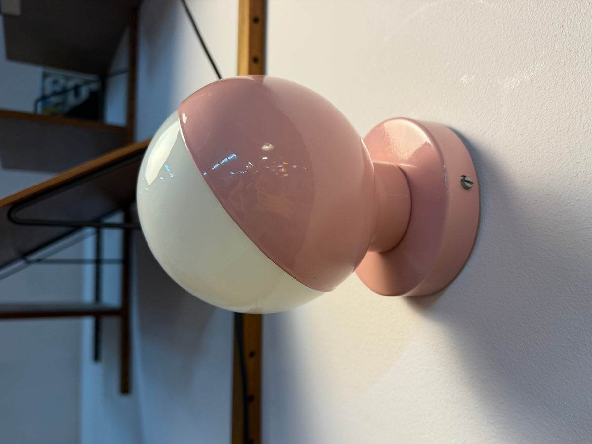 Wandlampe Typ 0330 rosa aus Dänemark