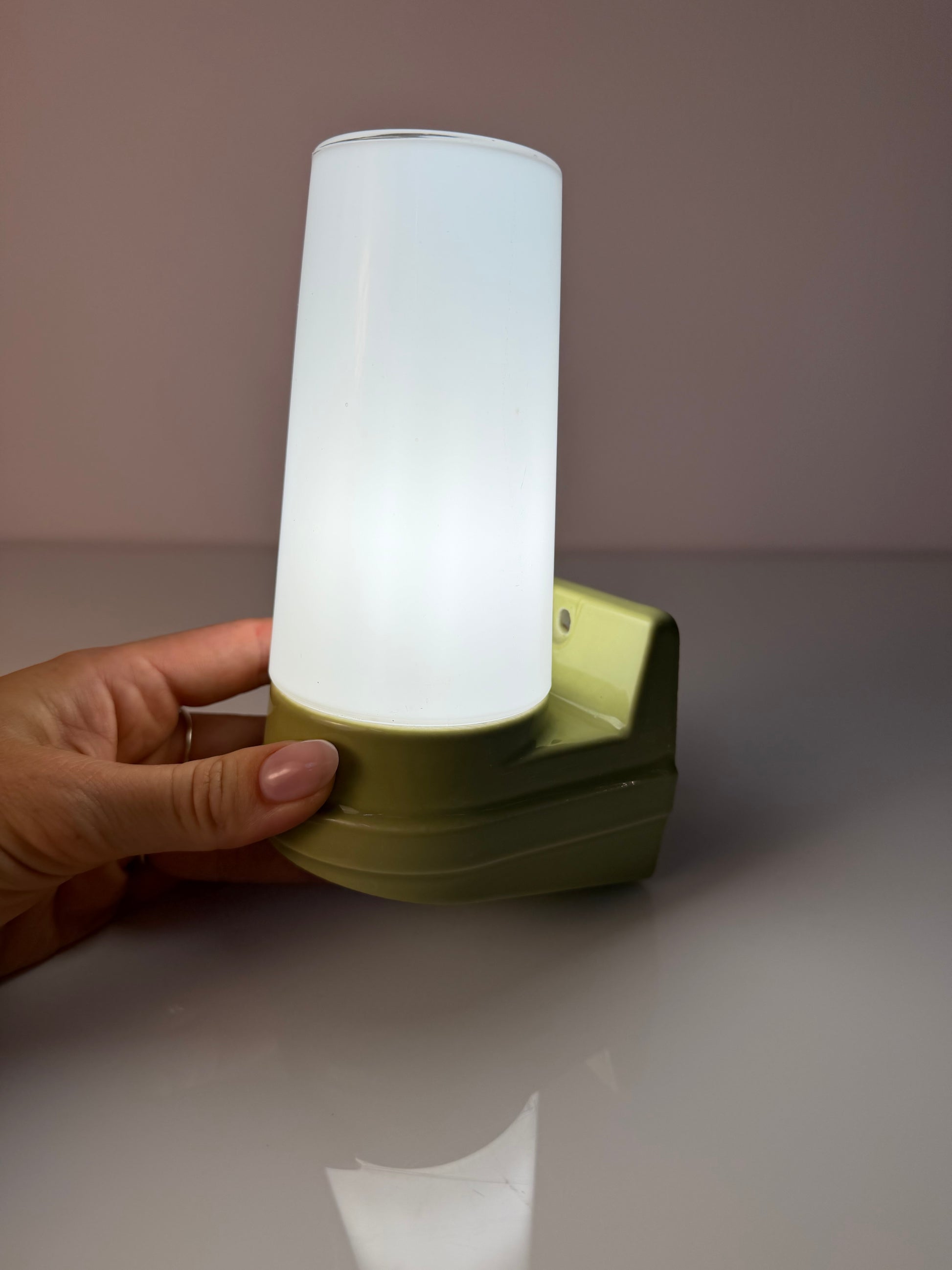 Wandlampe Modell 6080 mintgrün von Sigvard Bernadotte für Ifö