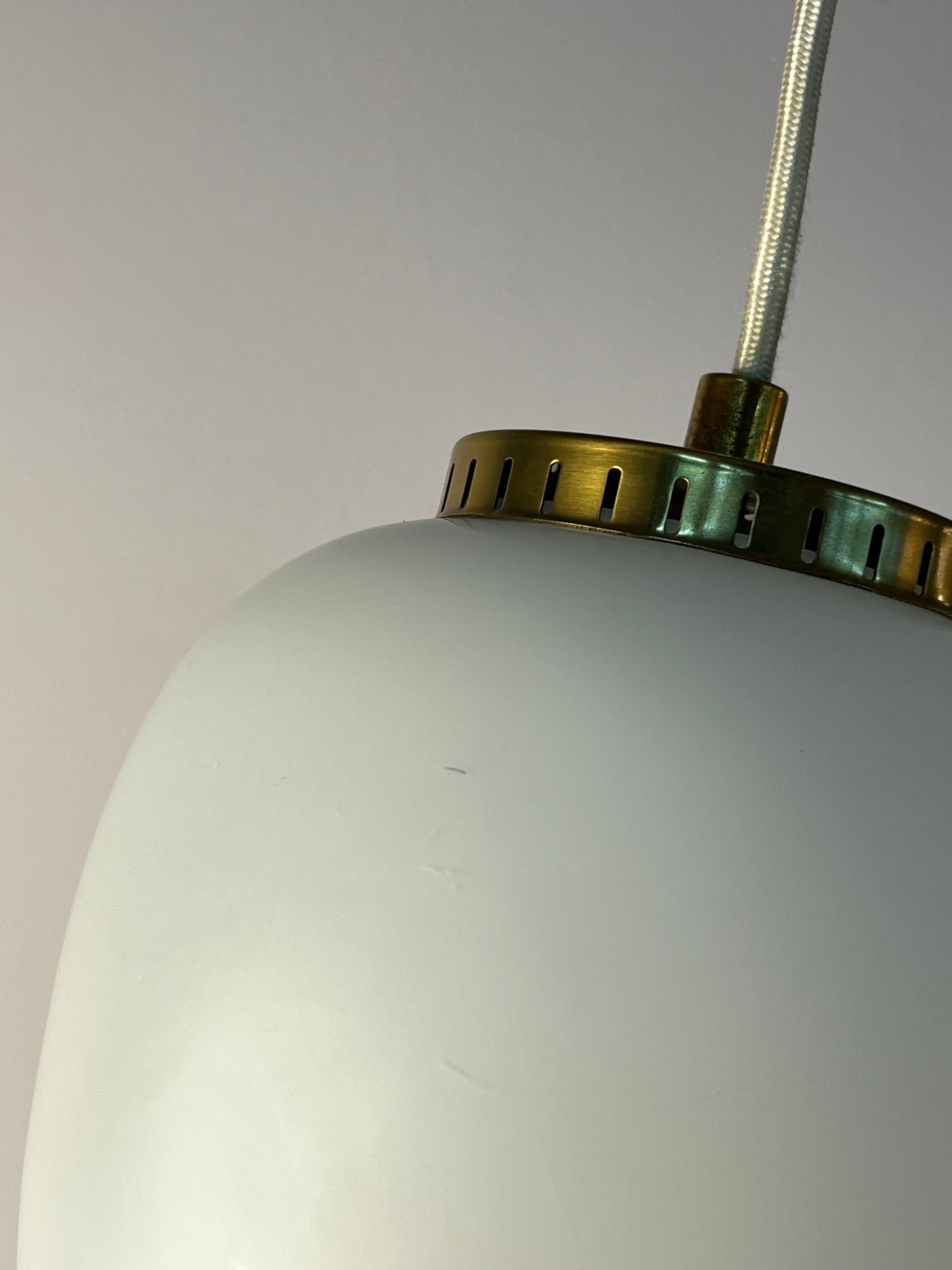 Hängelampe Kina Opalglas Messing von Bent Karlby für Lyfa