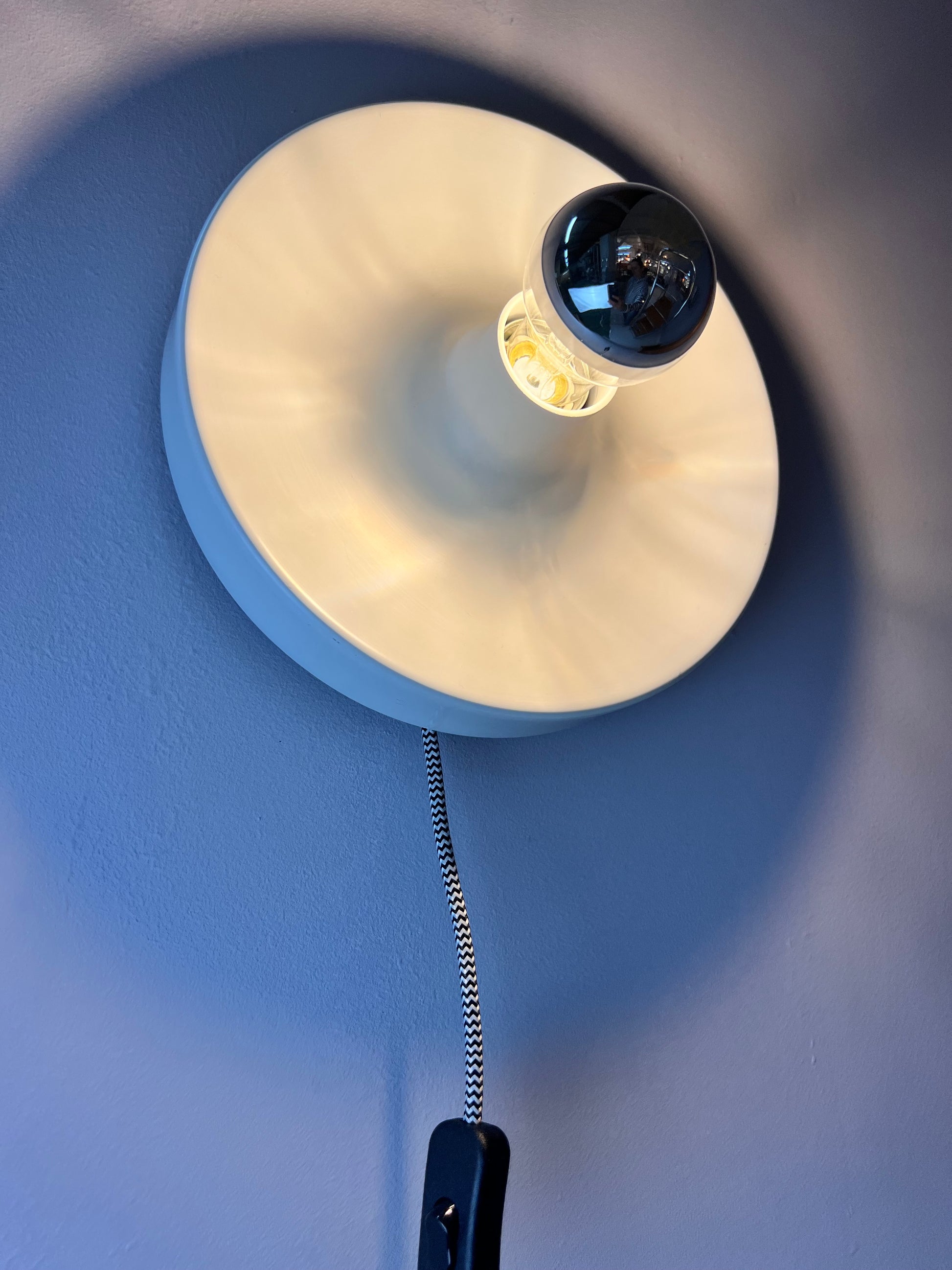 Wandlampe Diskus 25 cm weiß von Charlotte Perriand für Honsel