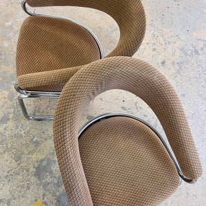 Freischwinger beige Chrom von Giotto Stoppino - mit kleinen Gebrauchsspuren