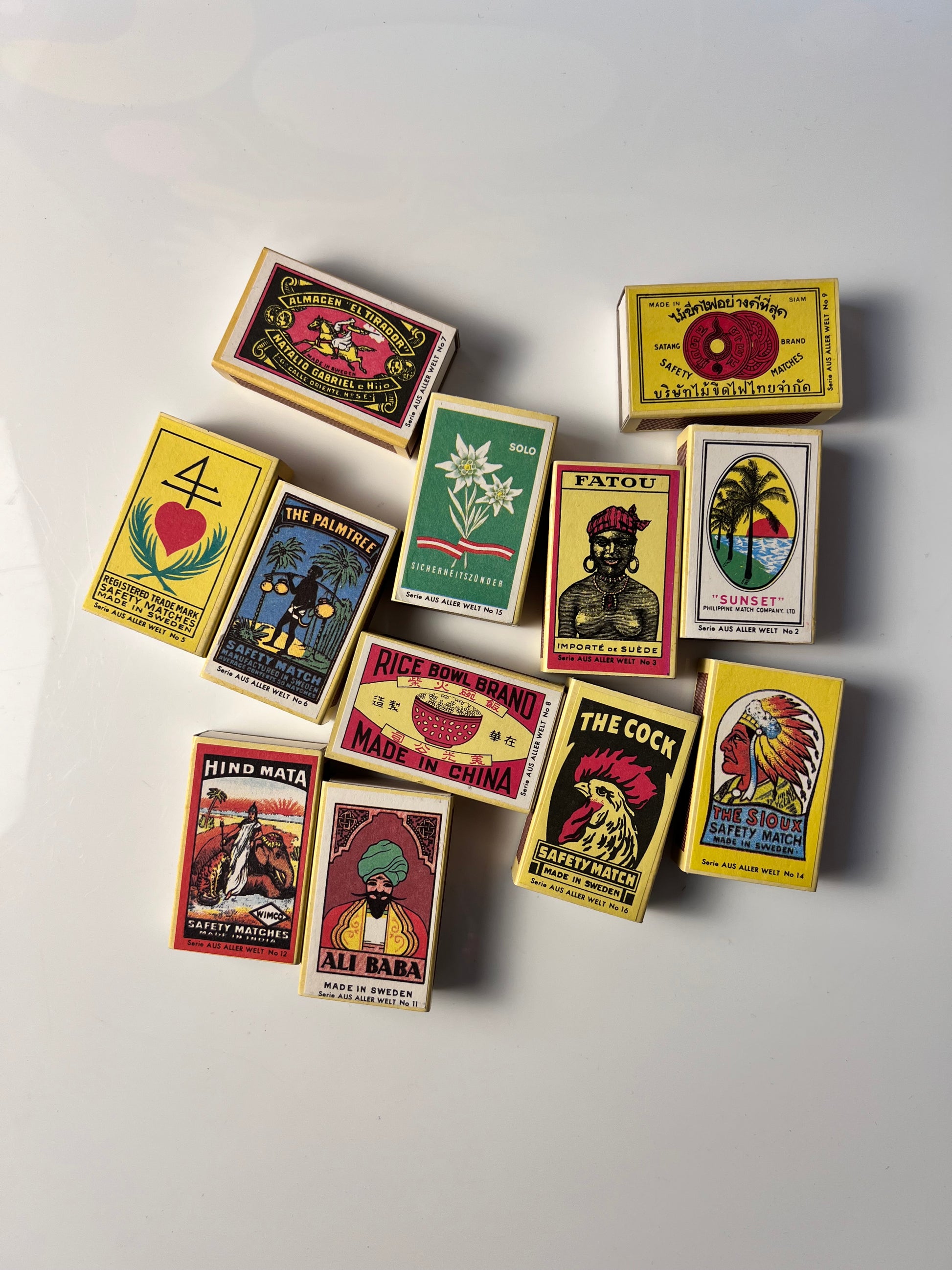 Set: Vintage Streichhölzer Sirius Etiketten aus aller Welt