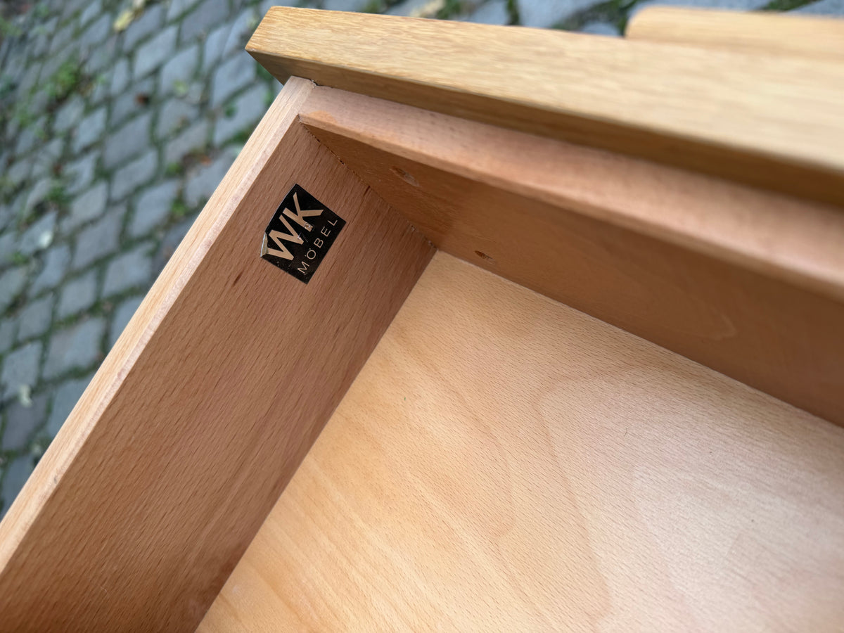 Kommode Eiche mit neuen Chromfüßen von WK Möbel