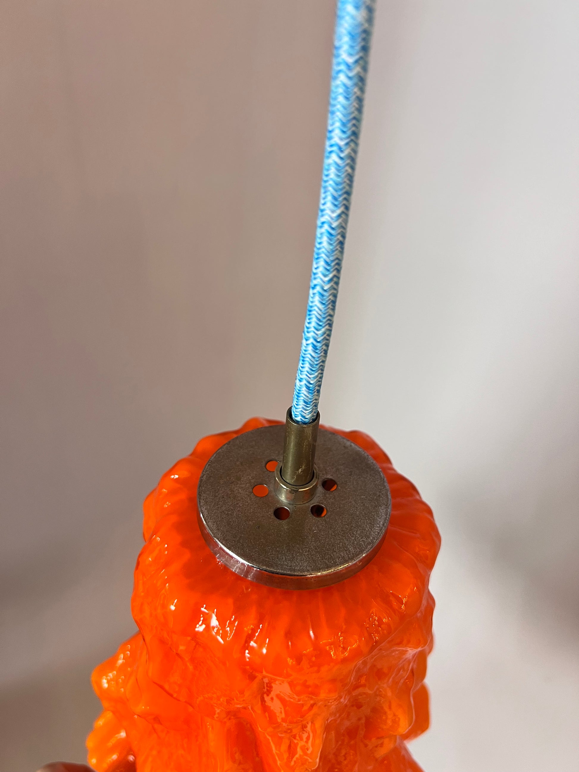 Hängelampe „Alaska“ groß orange von Peill & Putzler