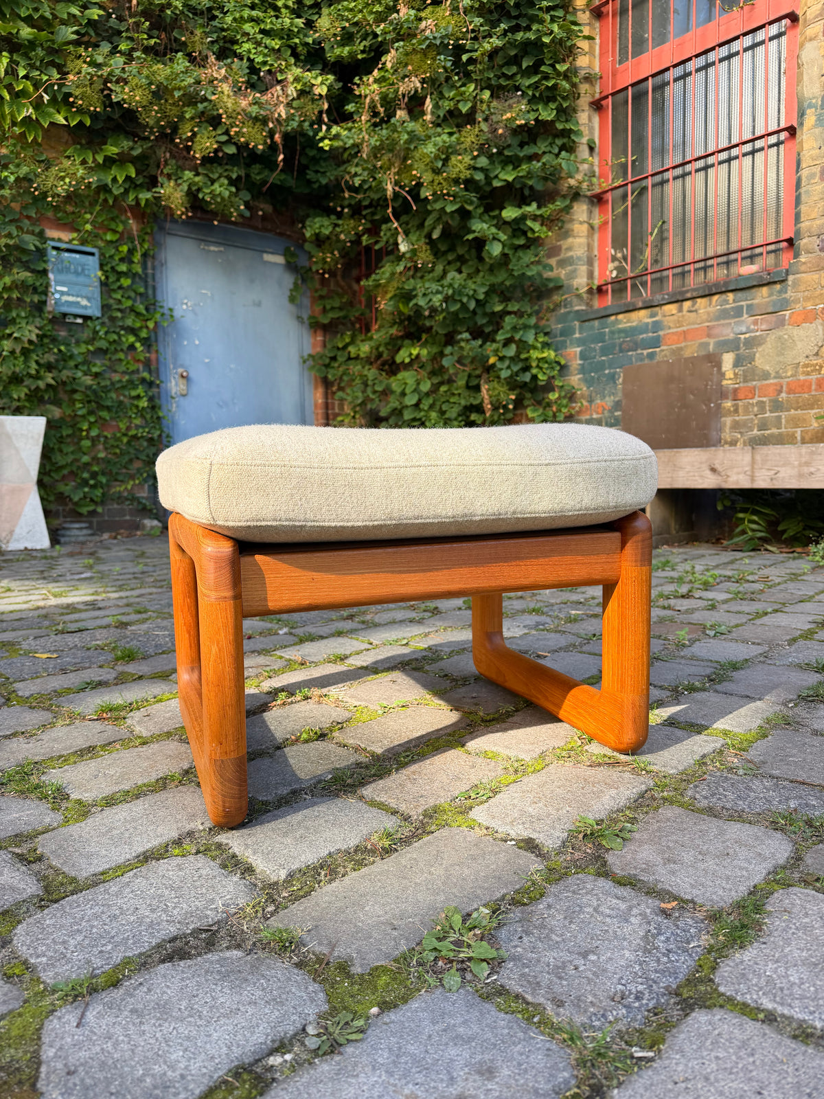 Ottoman Teak Wolle von Holstebro Møbelfabrik