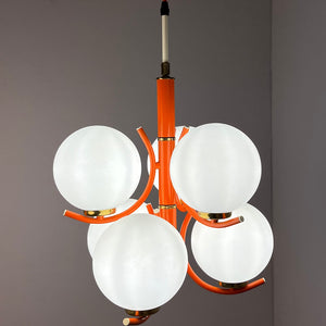 Kronleuchter weiß orange von Richard Essig