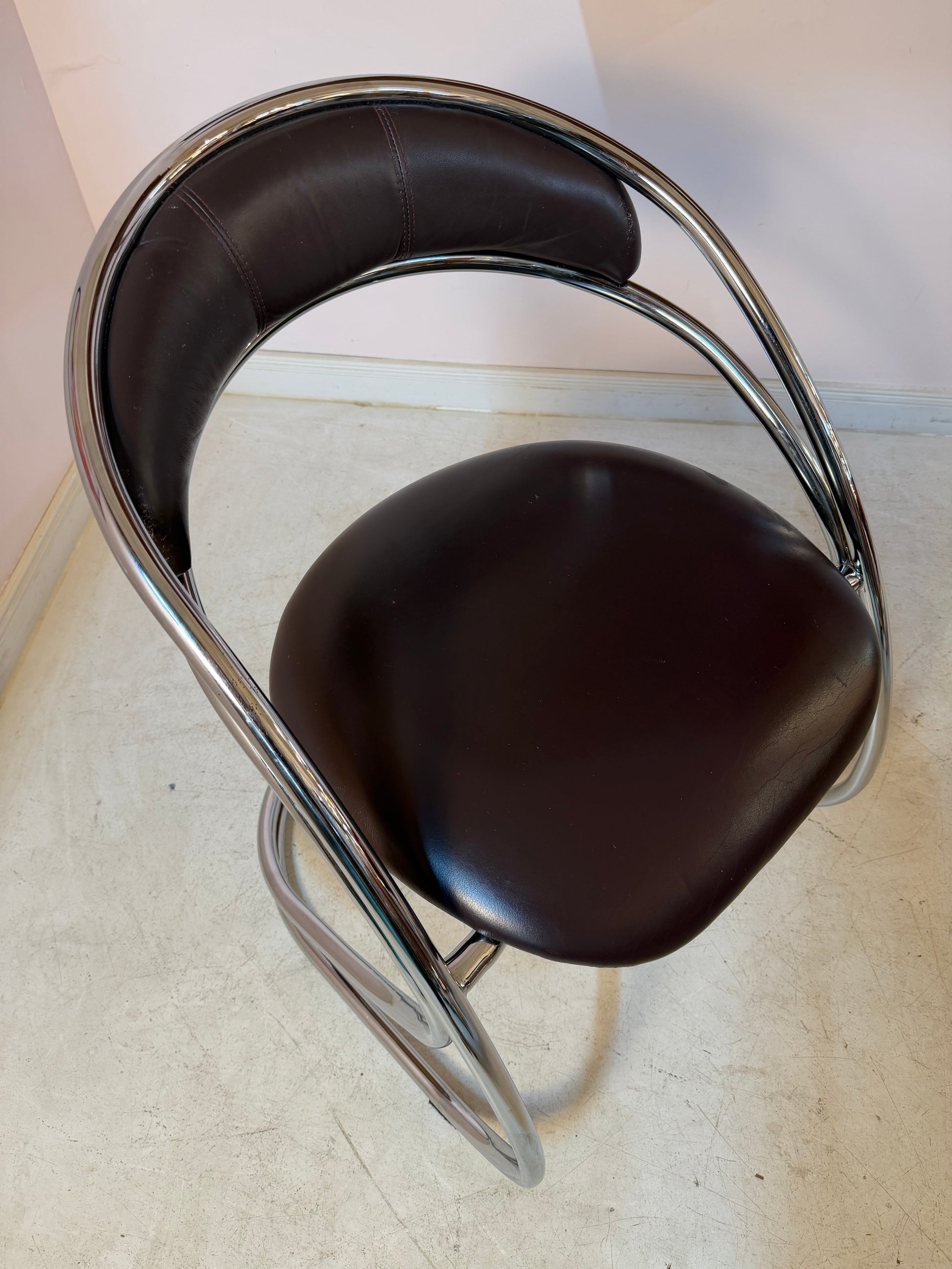Freischwinger dunkelbraun Leder Chrom