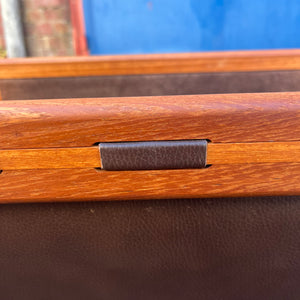 Zeitungsständer Teak Echtleder mit zwei Fächern von Aksel Kjersgaard für Salin Møbler