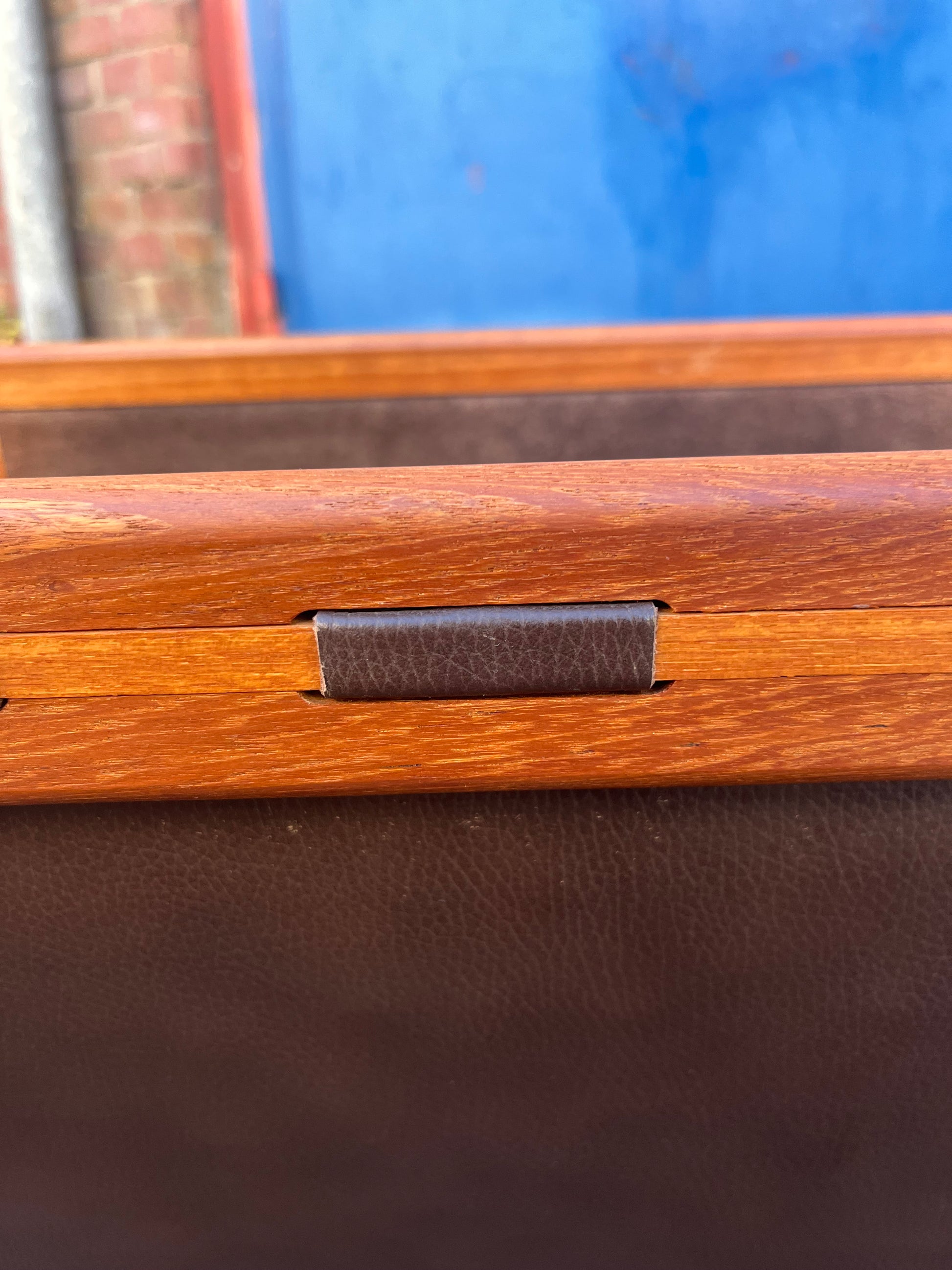 Zeitungsständer Teak Echtleder mit zwei Fächern von Aksel Kjersgaard für Salin Møbler