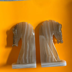 Set: 2x Buchstütze Pferdekopf Onyx Marmor