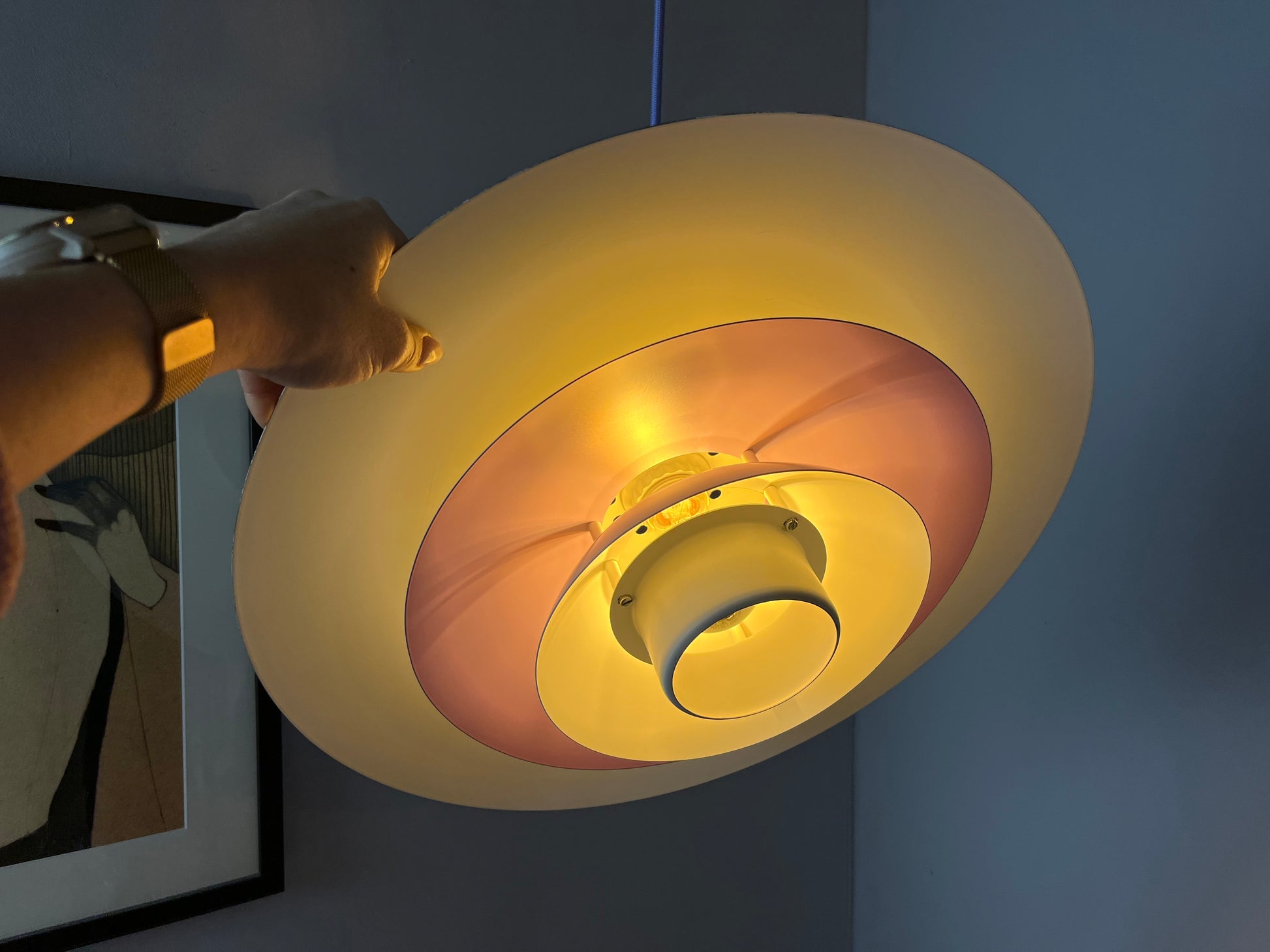 Lamellenlampe weiß lila von Formlight