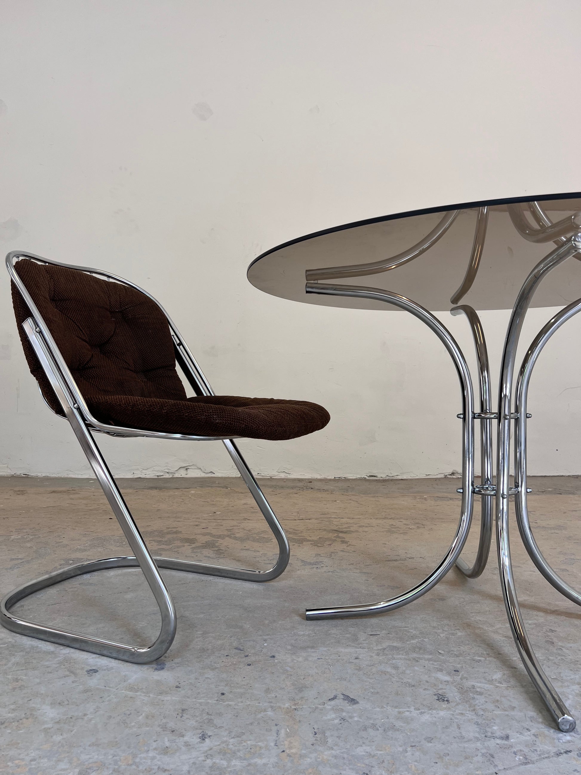Runder Esstisch Rauchglas & Chrom