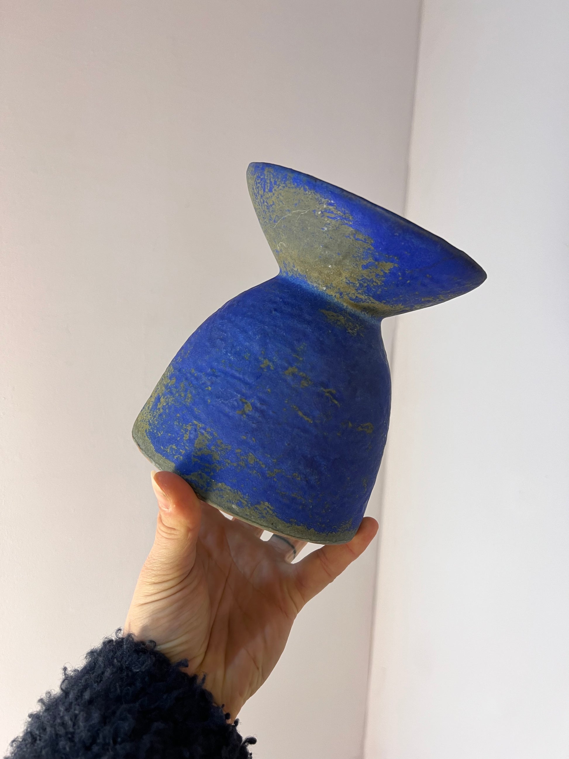 Set: Vase, Kerzenständer & Schale blau von Majolika Keramik Manufaktur