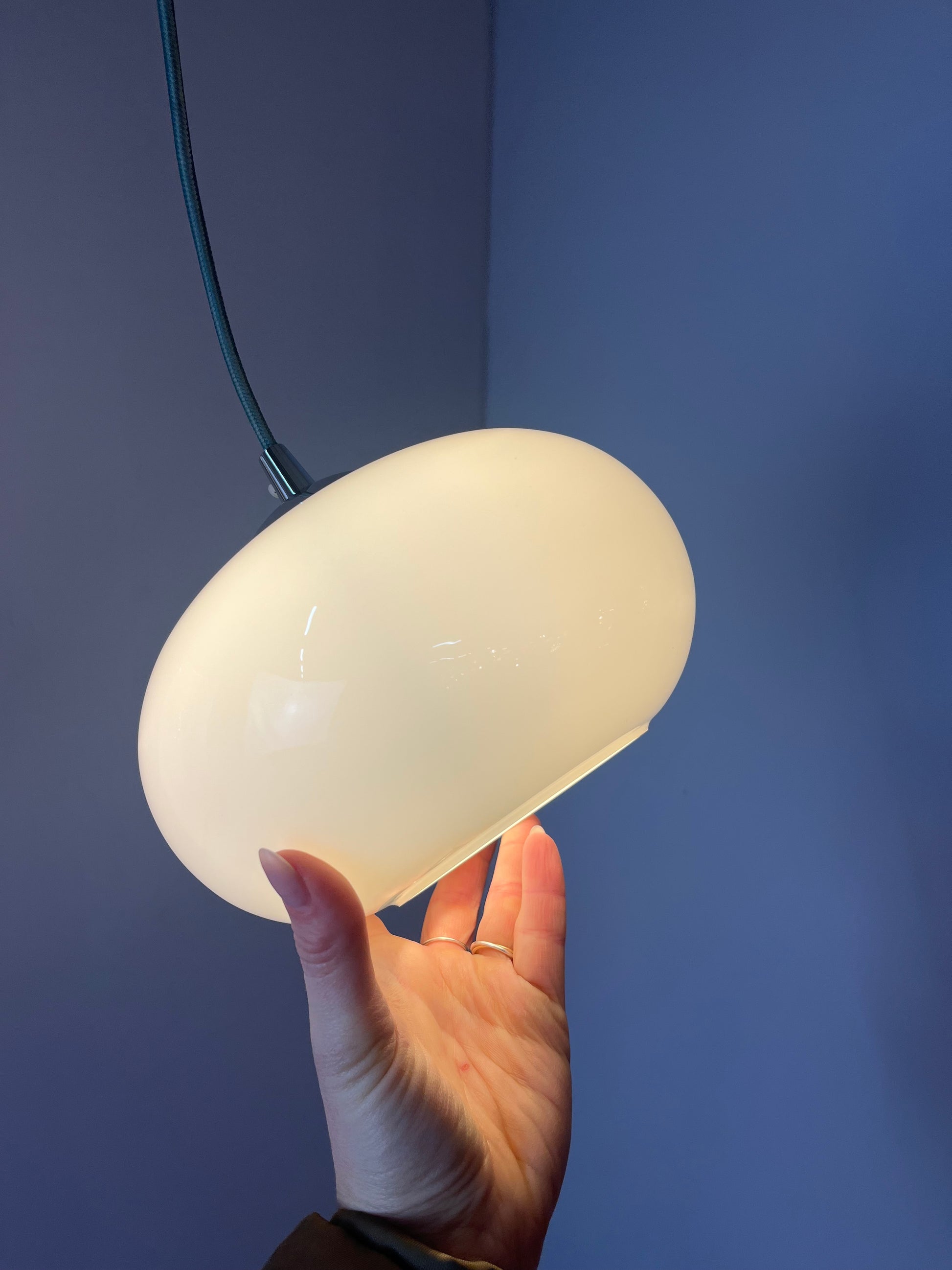 Hängelampe weiß Glas Chrom