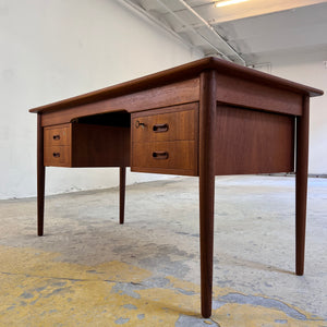 Schreibtisch Teak von „Kvalitet, Form & Funktion“ Dänemark