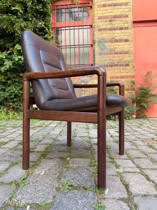 Sessel dunkelbraun Echtleder von Dyrlund