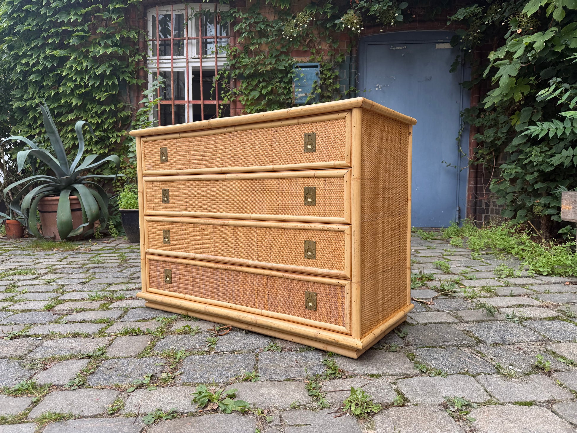 Kommode Rattan Bambus mit Messinggriffen von Dal Vera