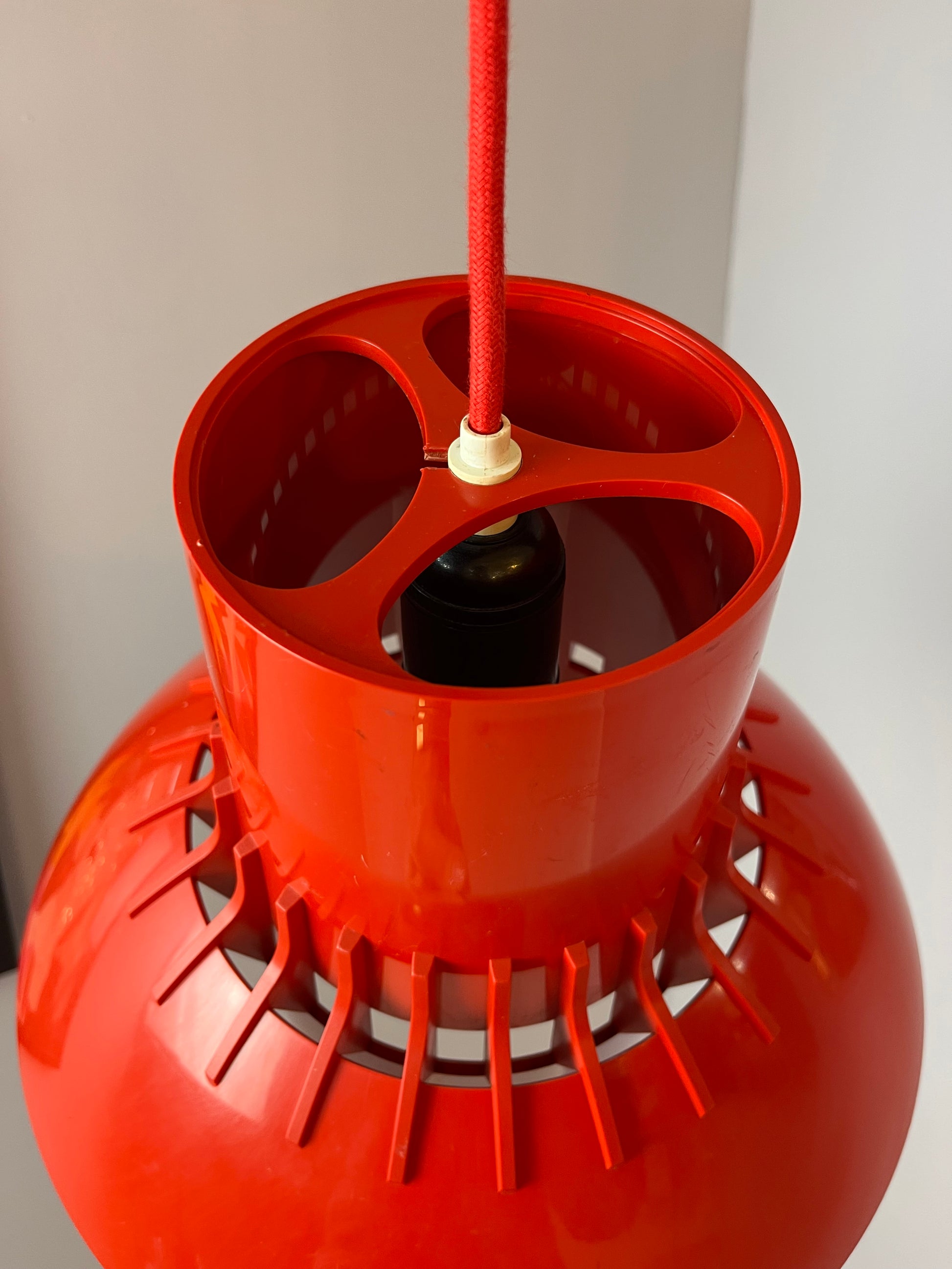 Hängelampe Solar rot Kunststoff von Svend Middelboe für Nordisk
