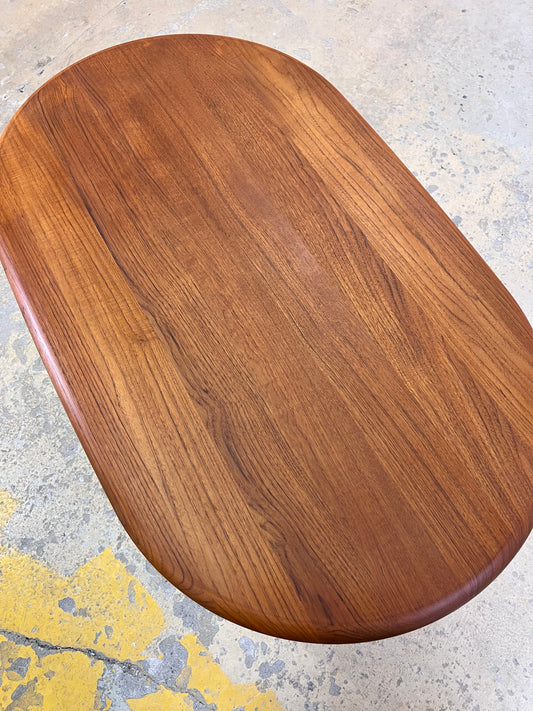 Esstisch Teak mit Metallbeinen von Niels Bach