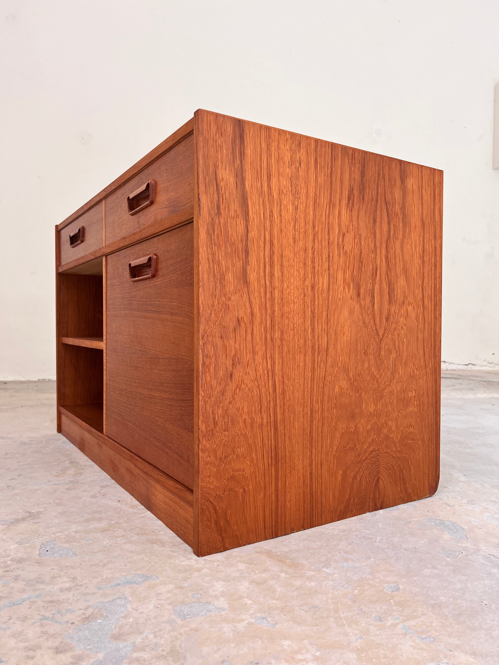 Schrank Teak mit Minibar aus Dänemark