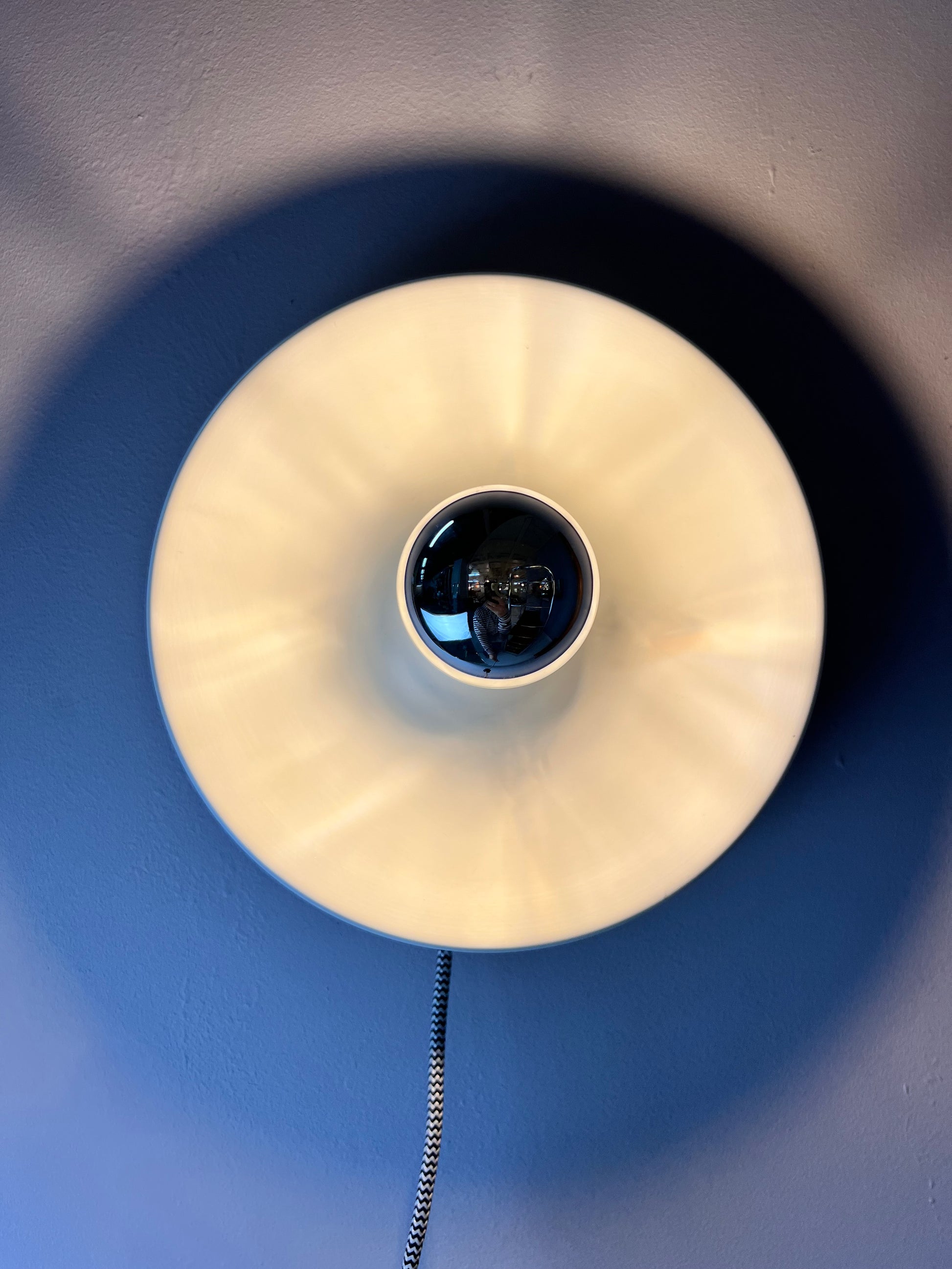 Wandlampe Diskus 25 cm weiß von Charlotte Perriand für Honsel