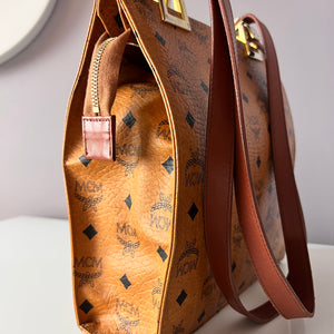 Vintage Designerhandtasche MCM Modell 02031