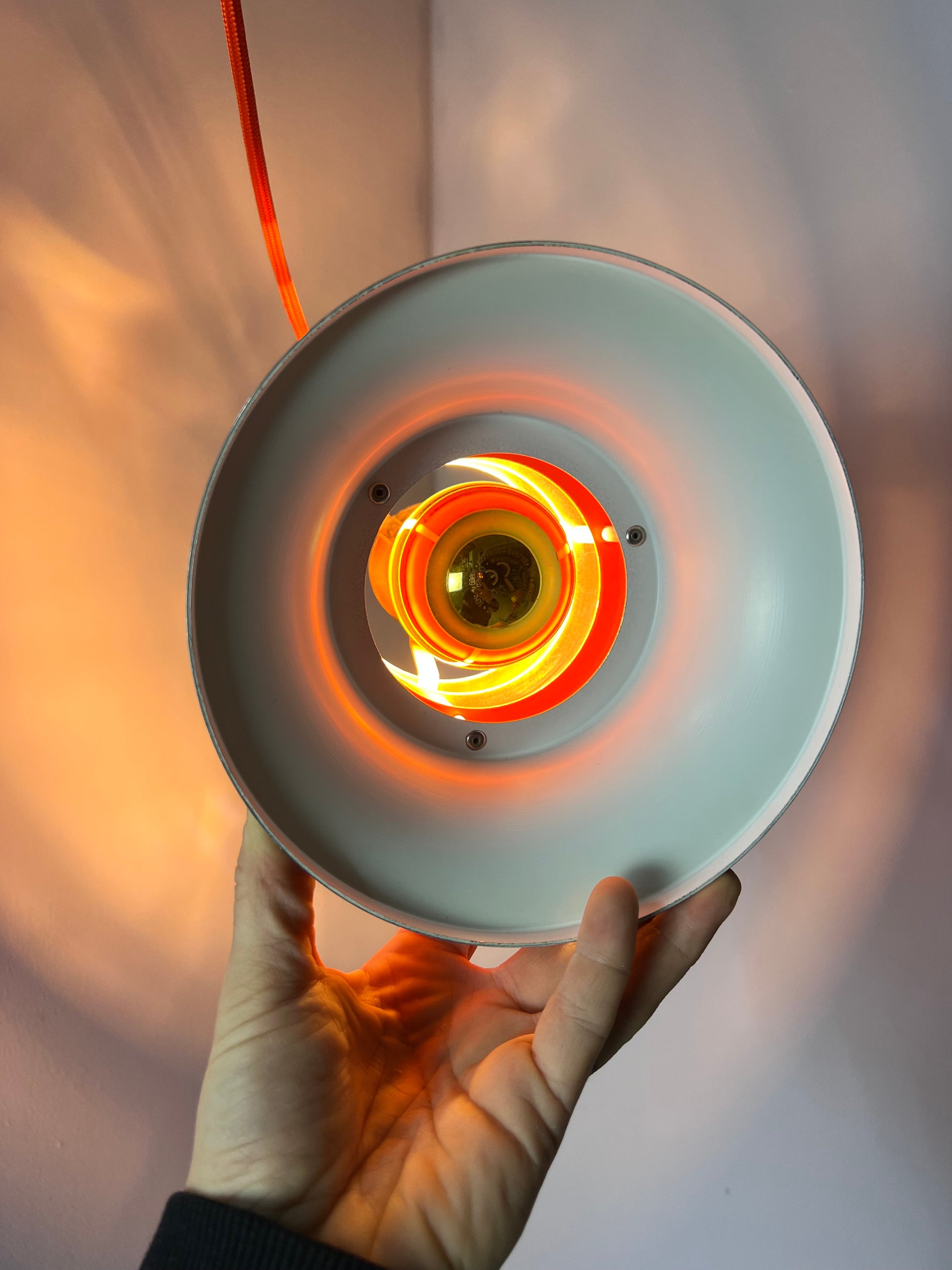 Hängelampe anthrazit orange von Carl Thore