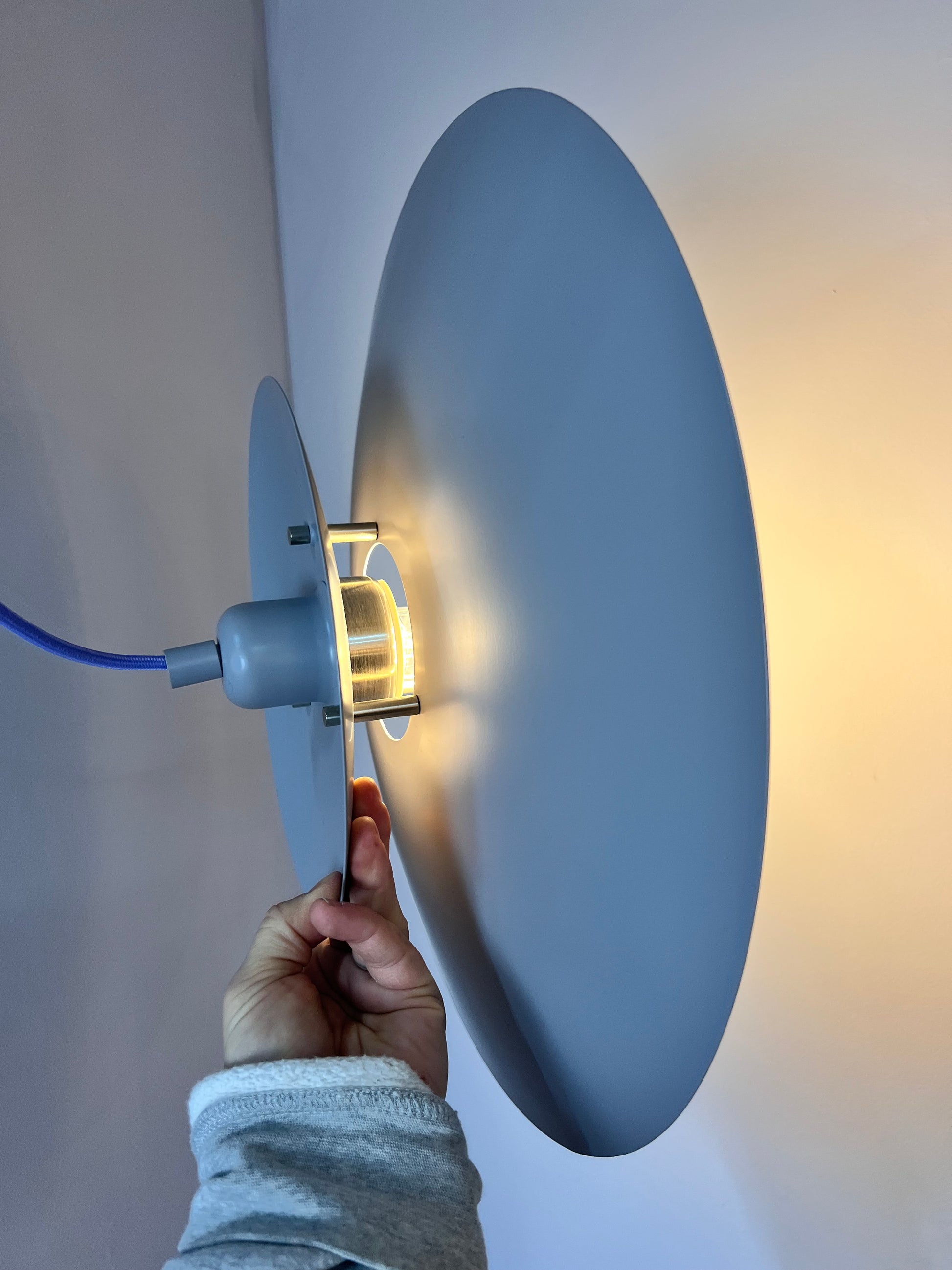 Lamellenlampe hellgrau aus Dänemark