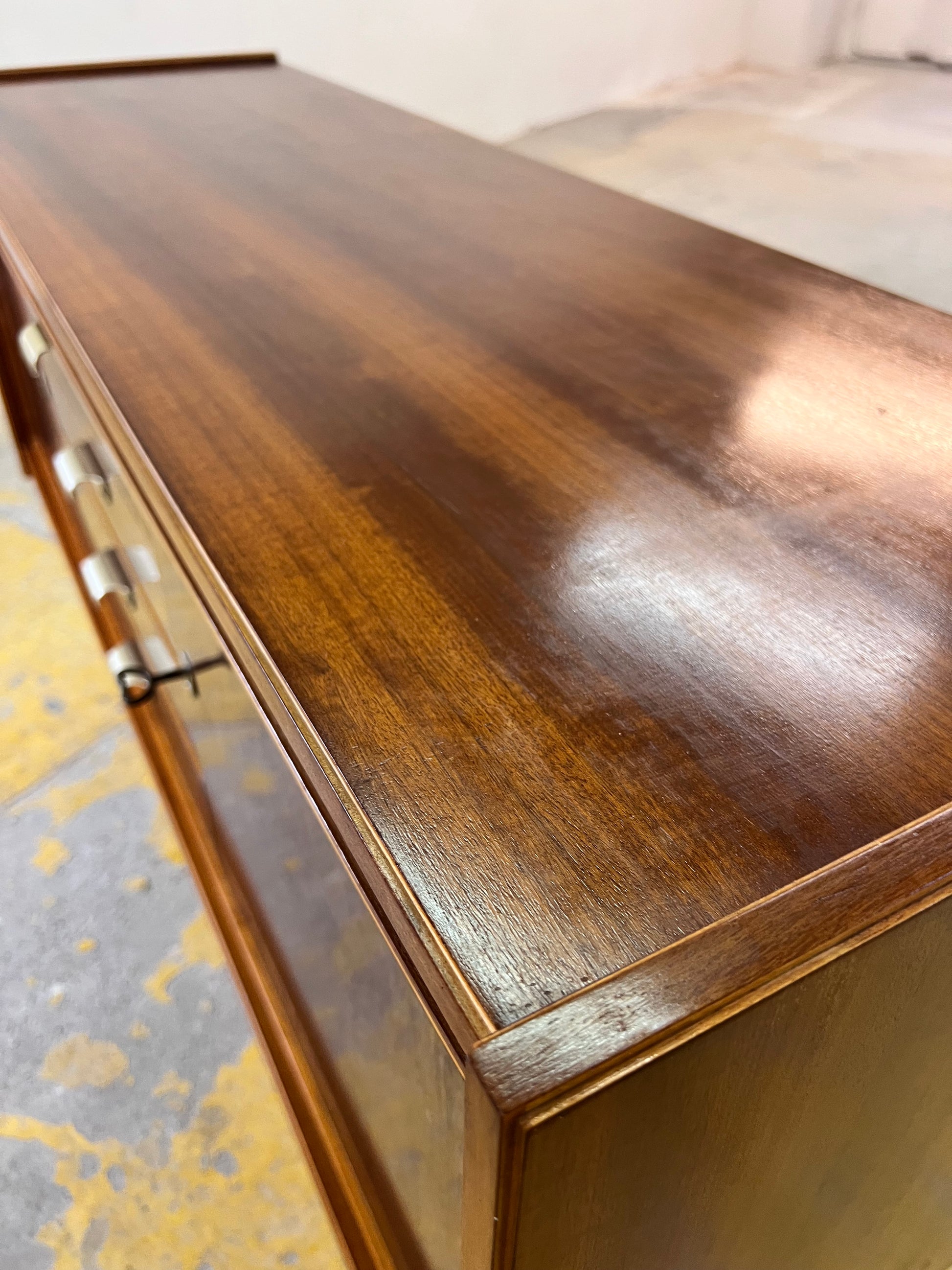 Kleines Sideboard Holz aus der DDR