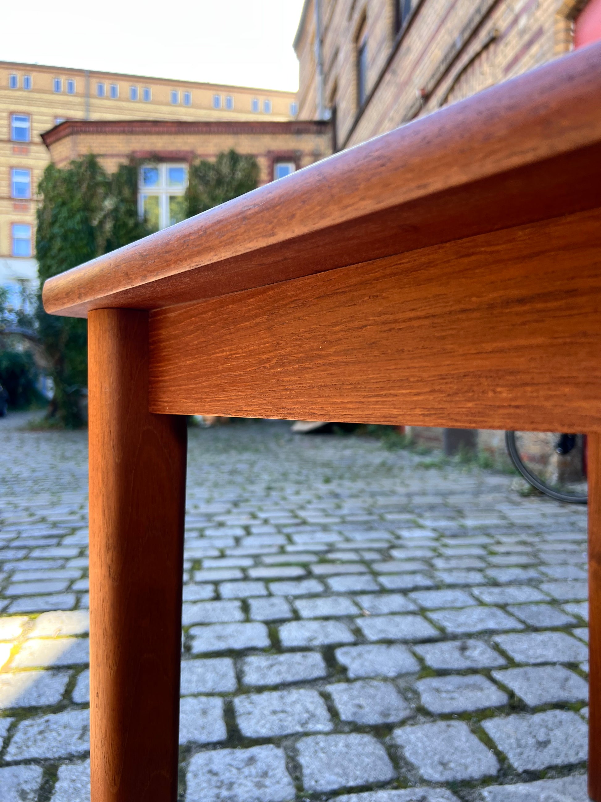 Esstisch Teak Vollholz mit eingehängter Platte